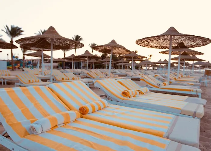 Pyramisa Beach Resort Sahl Hasheesh 5*