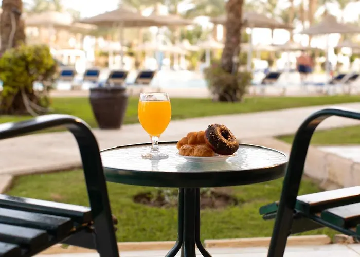 Pyramisa Beach Resort Sahl Hasheesh Szálloda Gurdaka