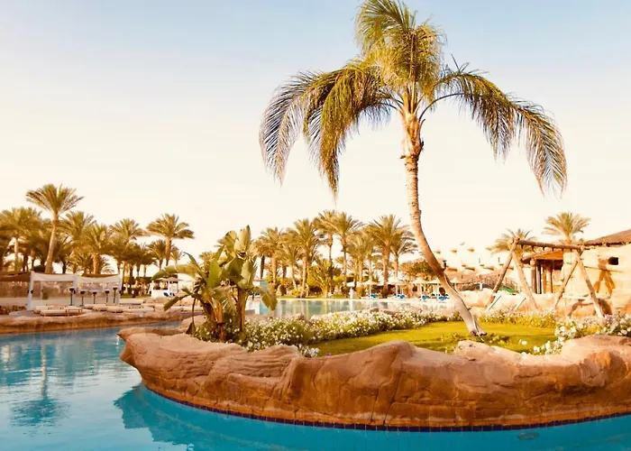 Szálloda Pyramisa Beach Resort Sahl Hasheesh 5*